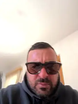 Snapshot of petan33 chatting on March 8, 11:14 am petan33 online show from March 8, 11:14 am