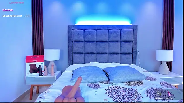 Susann Ross online show from March 20, 1:59 pm