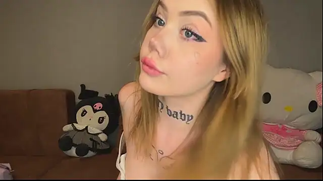 Snapshot of hanna_cry_baby chatting on February 7, 8:12 pm hanna cry baby online show from February 7, 8:12 pm