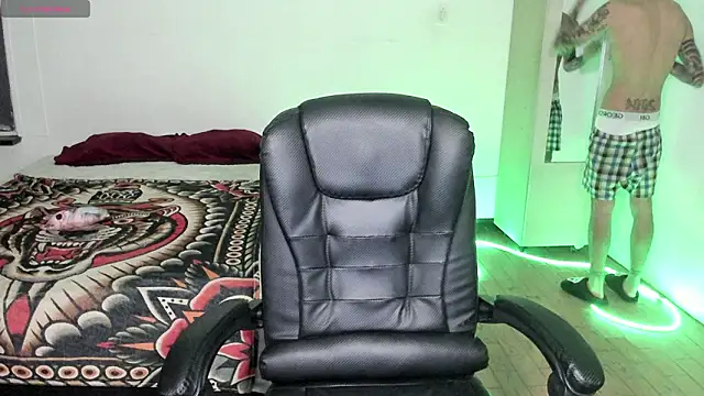 Damon  333 online show from March 15, 11:22 pm