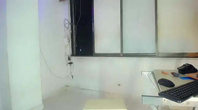Snapshot of exoti_more chatting on February 7, 8:55 am exoti more online show from February 7, 8:55 am