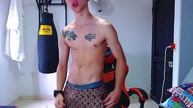 ADAM HOT online show from June 26, 1:59 pm