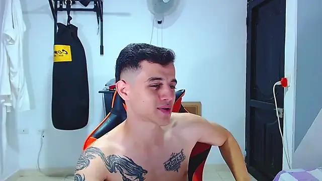 ADAM HOT online show from July 10, 11:40 pm