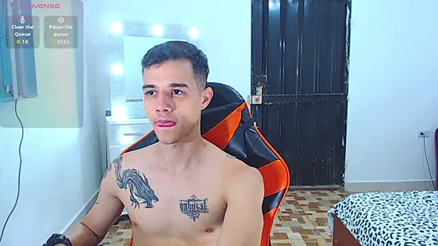 ADAM HOT online show from July 15, 9:20 pm