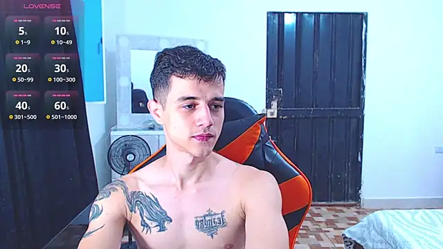 ADAM HOT online show from July 22, 7:27 pm