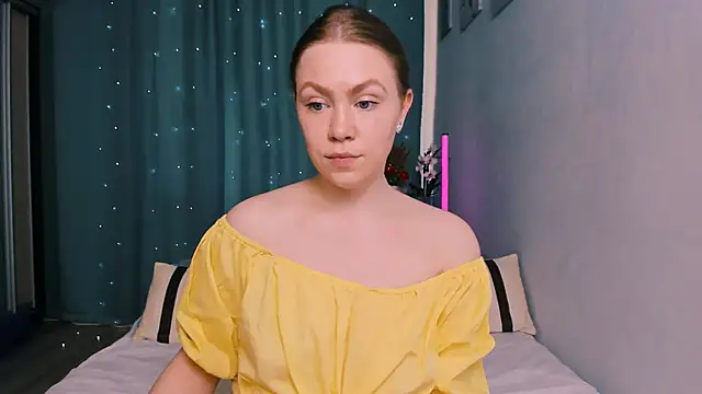 InsatiableFoxX online show from May 22, 2:33 pm