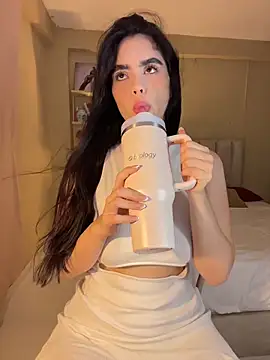 Mavi Coless online show from November 8, 2:12 am