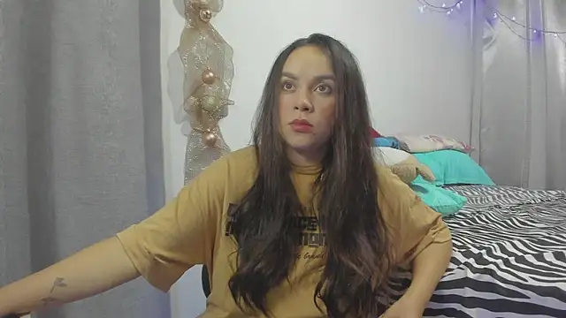 Snapshot of HARLEYNAPIER chatting on November 20, 11:15 pm HARLEYNAPIER online show from November 20, 11:15 pm