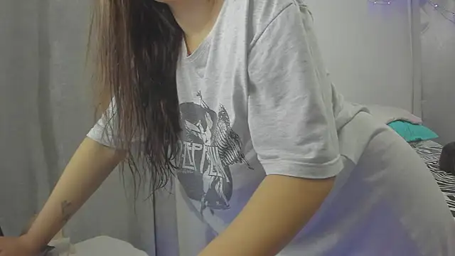 Snapshot of HARLEYNAPIER chatting on November 23, 1:16 am HARLEYNAPIER online show from November 23, 1:16 am