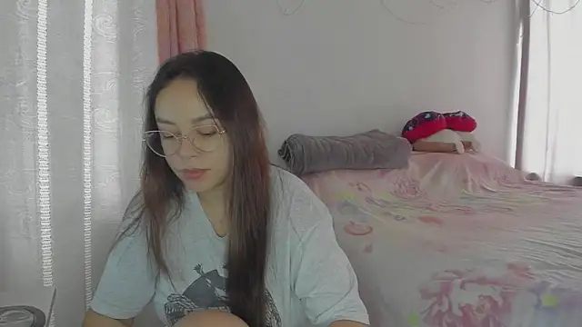 HARLEYNAPIER online show from July 14, 3:07 pm