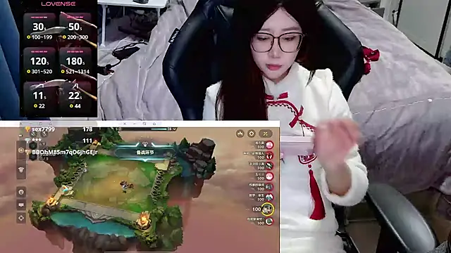 Snapshot of Angelababy001 chatting on January 5, 9:03 pm Angelababy001 online show from January 5, 9:03 pm