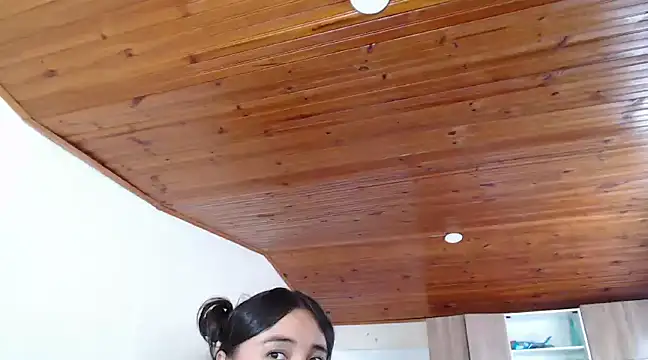 Snapshot of Cuty_sexy_hot chatting on February 21, 2:38 pm Cuty sexy hot online show from February 21, 2:38 pm