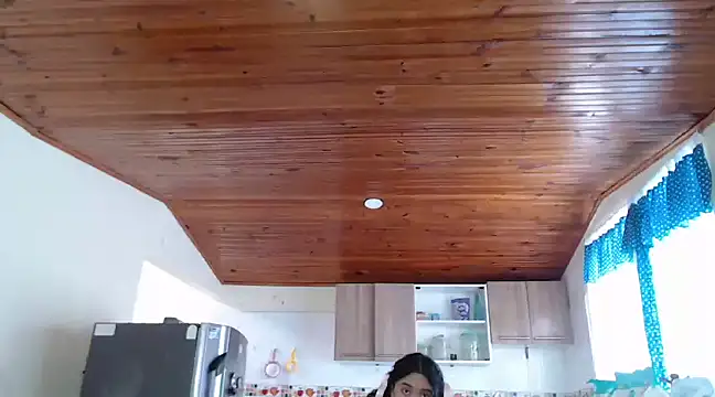 Snapshot of Cuty_sexy_hot chatting on March 9, 5:49 pm Cuty sexy hot online show from March 9, 5:49 pm