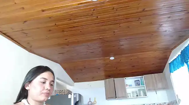 Snapshot of Cuty_sexy_hot chatting on March 13, 2:33 pm Cuty sexy hot online show from March 13, 2:33 pm