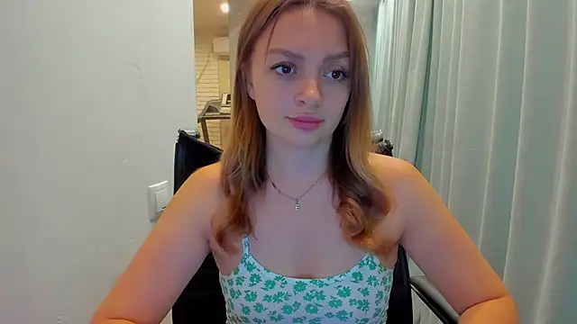 Snapshot of realfairy chatting on September 21, 8:21 pm realfairy online show from September 21, 8:21 pm