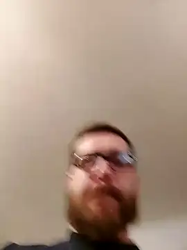 Snapshot of Brobun4fun chatting on December 3, 1:13 am Brobun4fun online show from December 3, 1:13 am