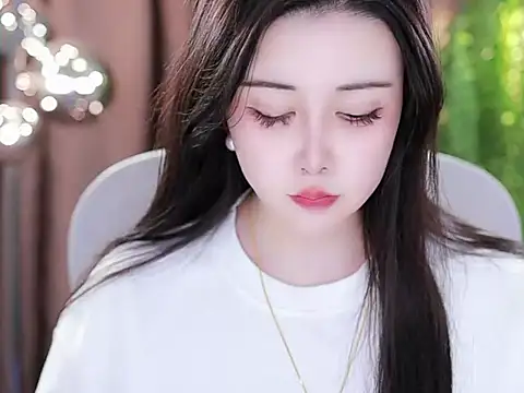 Qiaoqiao  online show from February 17, 4:59 pm