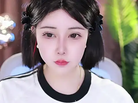 Qiaoqiao  online show from March 22, 6:47 pm