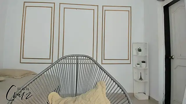 flavia cruz online show from September 18, 7:27 pm