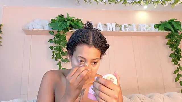flavia cruz online show from July 6, 12:24 pm