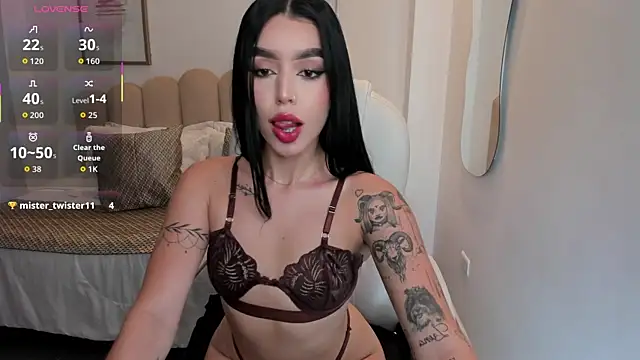 Snapshot of zoee_jackson chatting on May 20, 7:42 pm zoee jackson online show from May 20, 7:42 pm