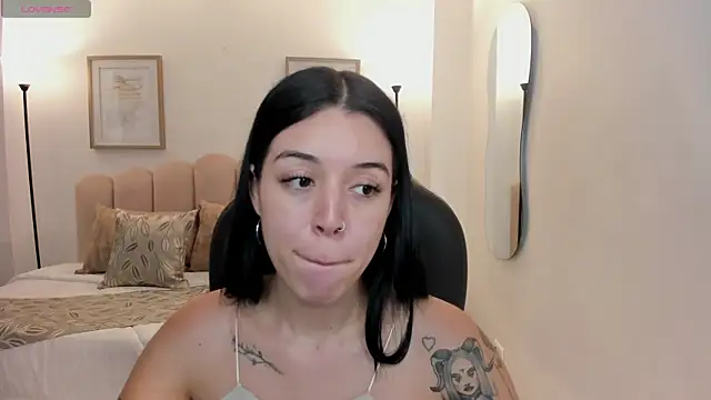 Snapshot of zoee_jackson chatting on July 6, 6:43 pm zoee jackson online show from July 6, 6:43 pm