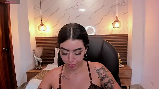 Snapshot of zoee_jackson chatting on July 29, 6:39 pm zoee jackson online show from July 29, 6:39 pm