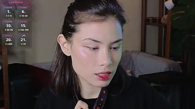 Snapshot of alicekiit chatting on October 16, 10:11 pm alicekiit online show from October 16, 10:11 pm