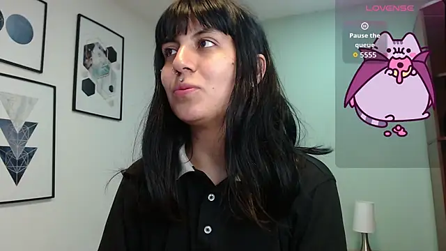 Snapshot of amy_adams1 chatting on June 12, 4:33 am amy adams1 online show from June 12, 4:33 am