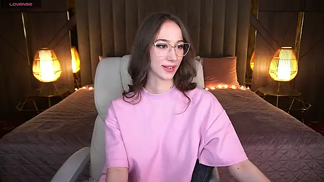 Snapshot of Evelyn_Rush chatting on March 23, 3:54 am Evelyn Rush online show from March 23, 3:54 am