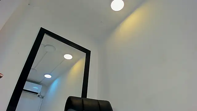 Snapshot of vera_candella chatting on July 18, 12:42 pm vera candella online show from July 18, 12:42 pm