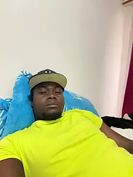 Snapshot of Andricastro chatting on January 4, 11:27 pm Andricastro online show from January 4, 11:27 pm