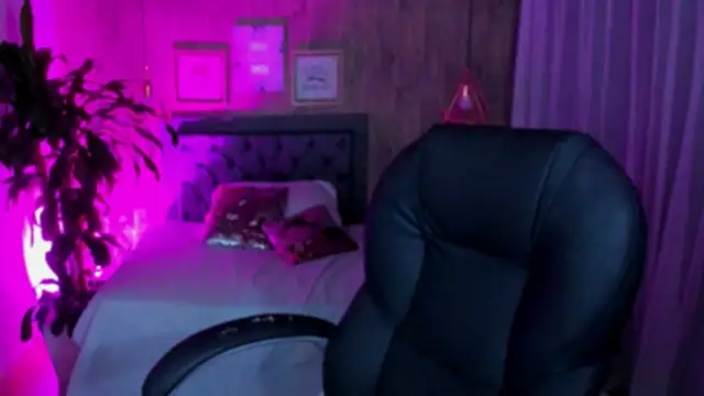 Xisu  online show from December 19, 4:13 am