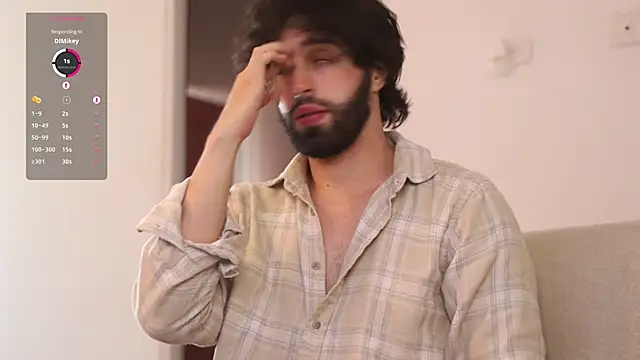 Snapshot of juan_rizzo chatting on December 18, 9:51 pm juan rizzo online show from December 18, 9:51 pm