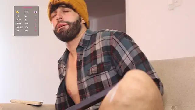 Snapshot of juan_rizzo chatting on January 25, 6:24 pm juan rizzo online show from January 25, 6:24 pm