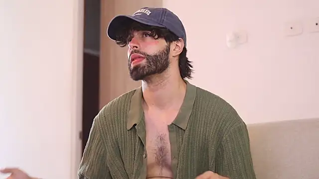 Snapshot of juan_rizzo chatting on January 29, 3:47 pm juan rizzo online show from January 29, 3:47 pm