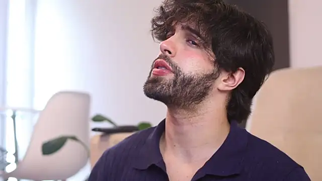 Snapshot of juan_rizzo chatting on February 20, 9:31 pm juan rizzo online show from February 20, 9:31 pm