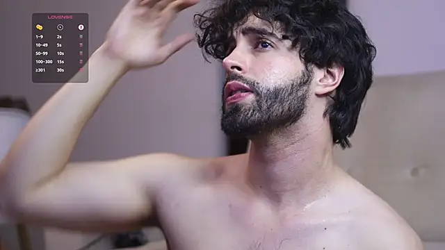 Snapshot of juan_rizzo chatting on February 25, 12:14 am juan rizzo online show from February 25, 12:14 am