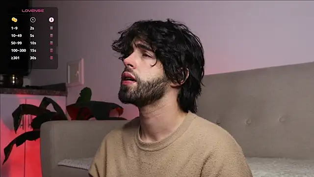 Snapshot of juan_rizzo chatting on October 6, 10:23 am juan rizzo online show from October 6, 10:23 am