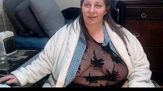 Snapshot of ladyscarlotta chatting on January 23, 8:13 pm ladyscarlotta online show from January 23, 8:13 pm