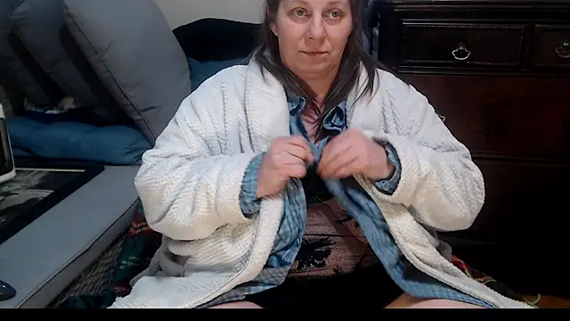 Snapshot of ladyscarlotta chatting on January 23, 11:36 pm ladyscarlotta online show from January 23, 11:36 pm