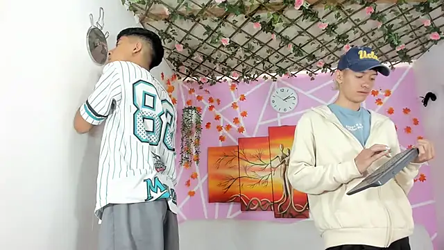 Snapshot of Fresahot2005 chatting on March 15, 7:16 pm Fresahot2005 online show from March 15, 7:16 pm