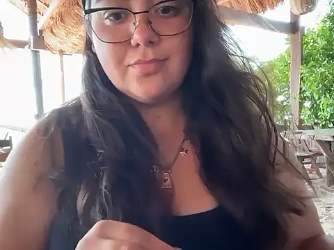 pili placer online show from February 28, 6:42 pm