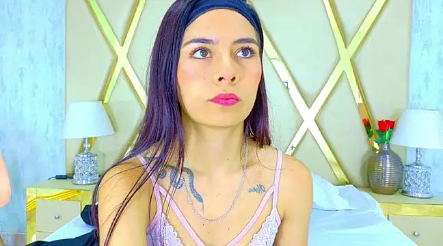 Snapshot of NicoleEsposito chatting on March 16, 3:58 am NicoleEsposito online show from March 16, 3:58 am