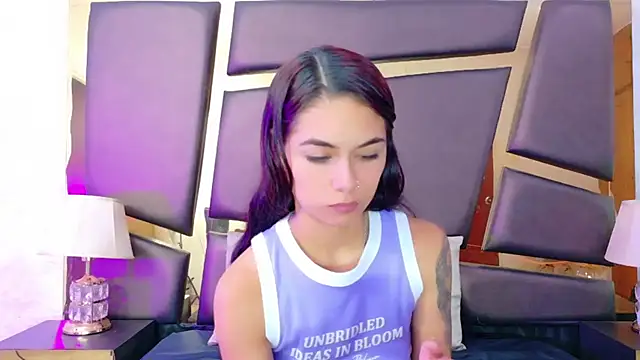 Snapshot of NicoleEsposito chatting on September 10, 12:49 pm NicoleEsposito online show from September 10, 12:49 pm