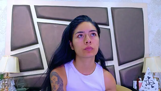 NicoleEsposito online show from April 27, 12:47 pm