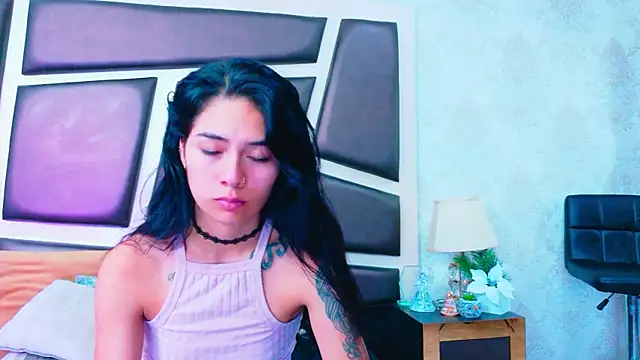NicoleEsposito online show from June 15, 12:51 pm