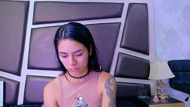 Snapshot of NicoleEsposito chatting on June 17, 1:01 pm NicoleEsposito online show from June 17, 1:01 pm
