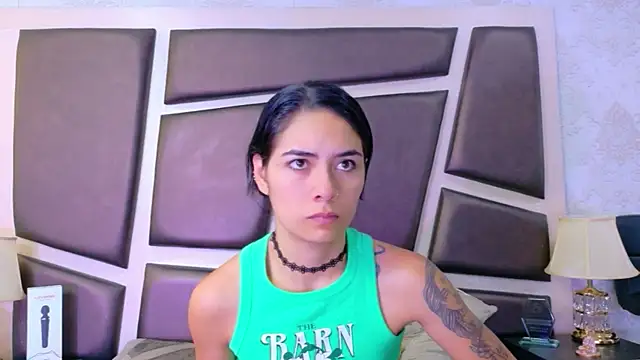 Snapshot of NicoleEsposito chatting on June 18, 1:48 pm NicoleEsposito online show from June 18, 1:48 pm