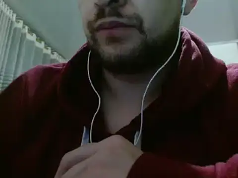 Snapshot of camiloking1720 chatting on December 1, 9:48 pm camiloking1720 online show from December 1, 9:48 pm